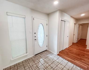 347 Elder Vista Drive - Photo Thumbnail 3