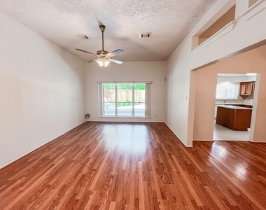 347 Elder Vista Drive - Photo Thumbnail 7