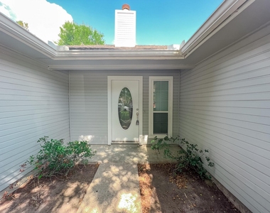 347 Elder Vista Drive - Photo Thumbnail 2