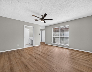 3022 Mosby Drive - Photo Thumbnail 12