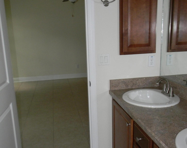 1576 Alaqua Way - Photo Thumbnail 18