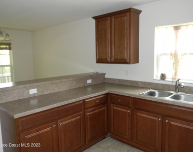 1576 Alaqua Way - Photo Thumbnail 24