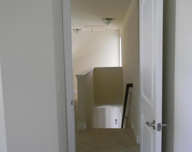 1576 Alaqua Way - Photo Thumbnail 43