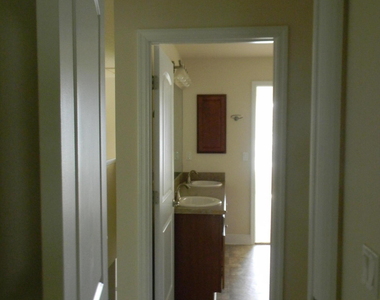 1576 Alaqua Way - Photo Thumbnail 39