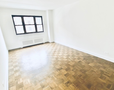 East 35 Street - Photo Thumbnail 2