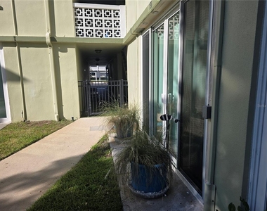 4890 Bay Street Ne - Photo Thumbnail 23