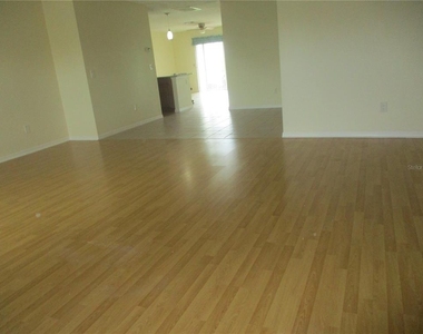 1703 Cloister Drive - Photo Thumbnail 2