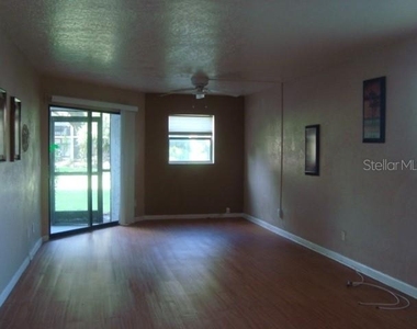 11485 Oakhurst Road - Photo Thumbnail 3
