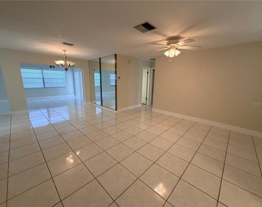 8725 Aruba Lane - Photo Thumbnail 14