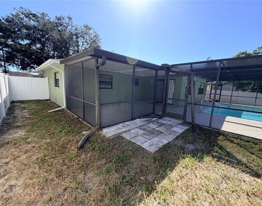 8725 Aruba Lane - Photo Thumbnail 26