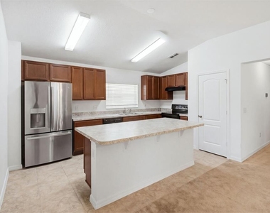 377 Preserve Pointe Boulevard - Photo Thumbnail 11