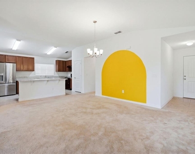 377 Preserve Pointe Boulevard - Photo Thumbnail 2