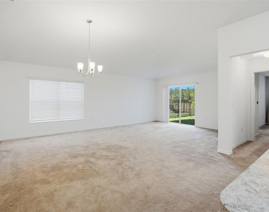 377 Preserve Pointe Boulevard - Photo Thumbnail 10