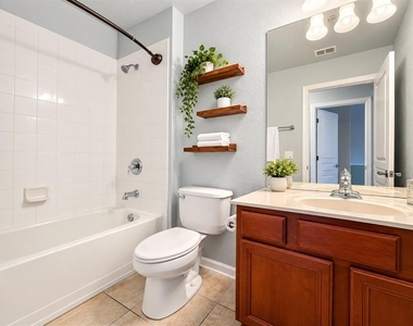 7722 Fairgrove Avenue - Photo Thumbnail 25