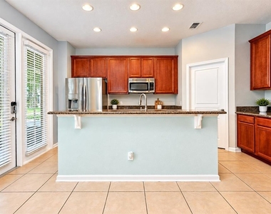 7722 Fairgrove Avenue - Photo Thumbnail 5