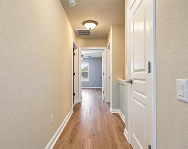 7722 Fairgrove Avenue - Photo Thumbnail 31