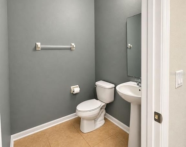 14304 Desert Haven Street - Photo Thumbnail 10
