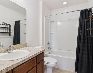 5771 Lacar Way - Photo Thumbnail 22
