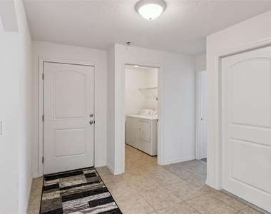 5771 Lacar Way - Photo Thumbnail 20