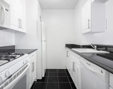 400 East 71st Street - Photo Thumbnail 6