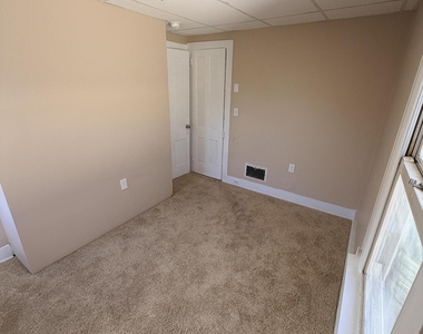 168 Summit Street - Photo Thumbnail 13