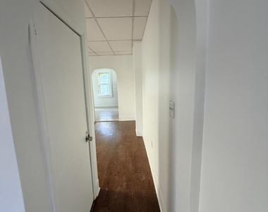168 Summit Street - Photo Thumbnail 2