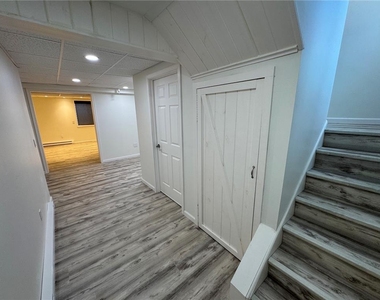 1419 Caspian Street - Photo Thumbnail 27