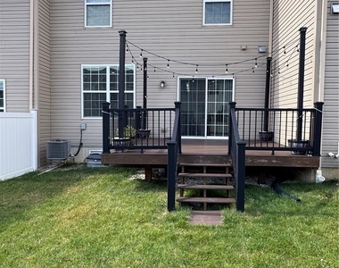 1419 Caspian Street - Photo Thumbnail 37