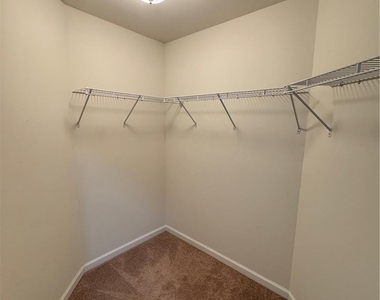 1419 Caspian Street - Photo Thumbnail 15
