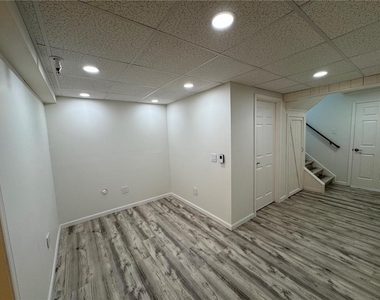 1419 Caspian Street - Photo Thumbnail 28
