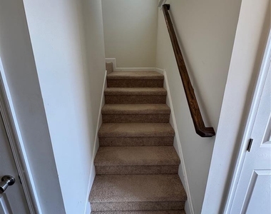 1419 Caspian Street - Photo Thumbnail 10
