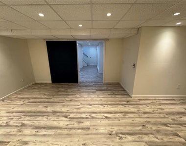 1419 Caspian Street - Photo Thumbnail 32