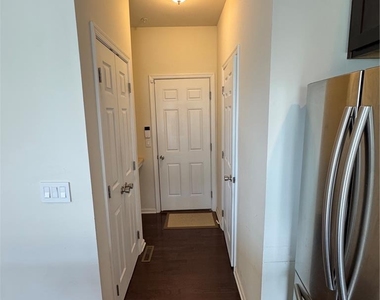 1419 Caspian Street - Photo Thumbnail 8