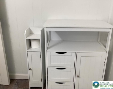 1116 W Liberty Street - Photo Thumbnail 7