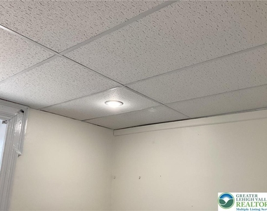 1116 W Liberty Street - Photo Thumbnail 9