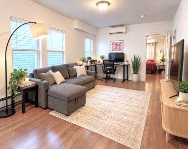86-4 Eliot Avenue - Photo Thumbnail 4