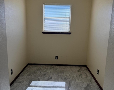 11624 Mocha Dune Drive - Photo Thumbnail 18