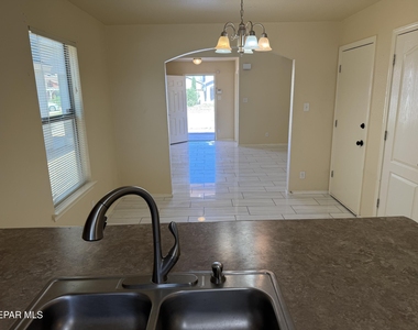 11624 Mocha Dune Drive - Photo Thumbnail 8