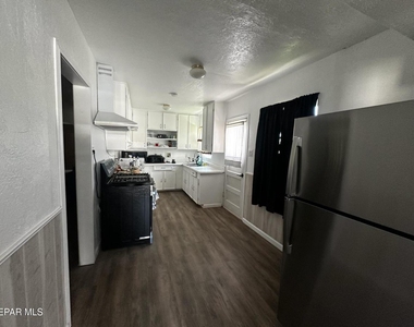 8040 Carpenter Drive - Photo Thumbnail 1