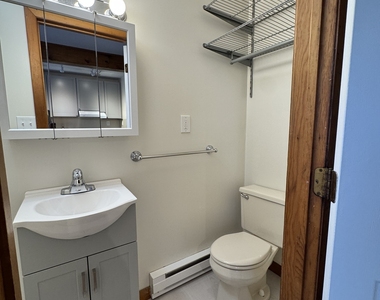 49 Ledyard Avenue - Photo Thumbnail 4