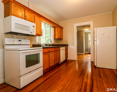 1790 Huntington Turnpike - Photo Thumbnail 5