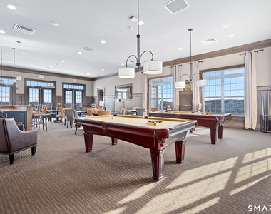 423 Center Meadow Lane - Photo Thumbnail 15