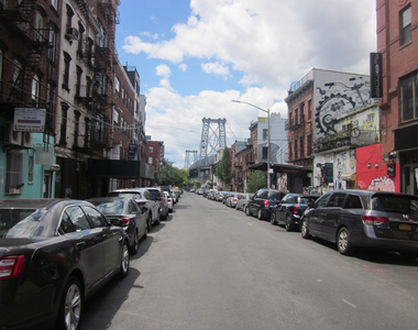 102 South 6th Street - Photo Thumbnail 6