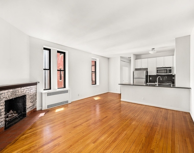 Madison Avenue  - Photo Thumbnail 2