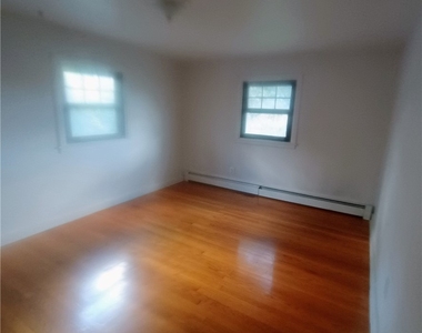 5920 Bowman Road - Photo Thumbnail 5