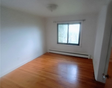 5920 Bowman Road - Photo Thumbnail 6
