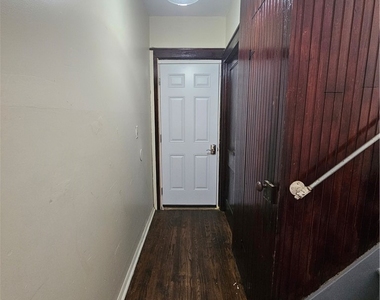 494 Coventry Avenue - Photo Thumbnail 1