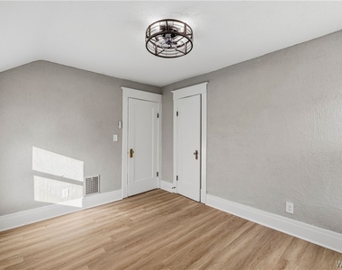 131 Crystal Avenue - Photo Thumbnail 9