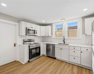 131 Crystal Avenue - Photo Thumbnail 7