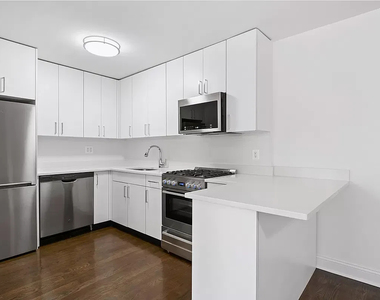 East 56th Street - Photo Thumbnail 2